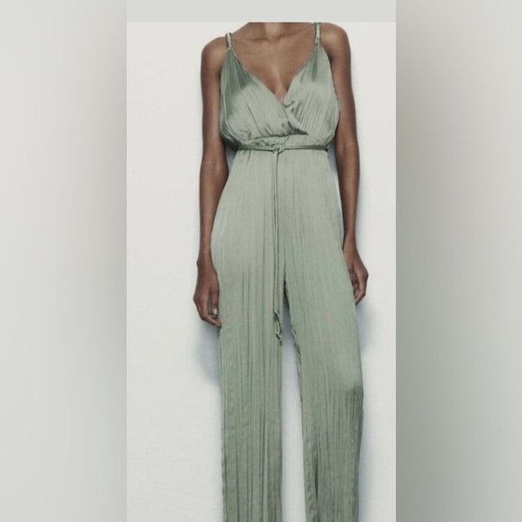 Madrag Pants - Ash Mystery - NWT Madrag Soft Sage sleevless jumpsuit